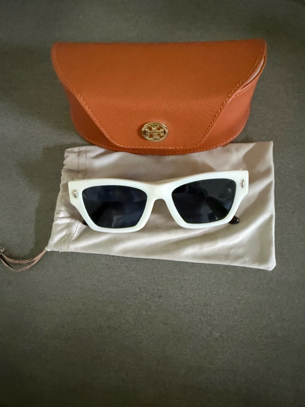 Tory Burch White Acetate Sunglasses with Navy ear pieces and an Orange Case